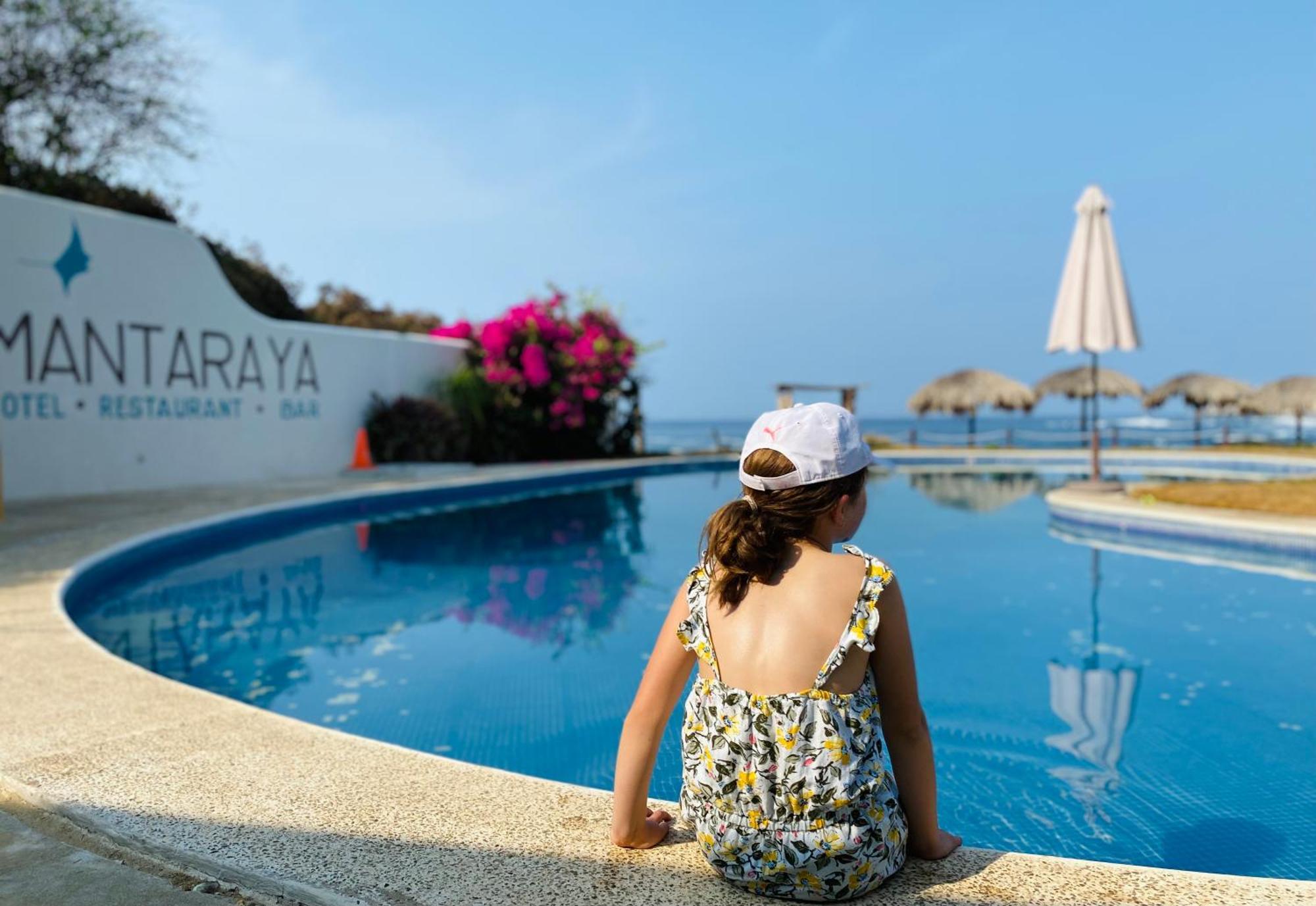 Manta Raya Hotel - Right On The Beach Cuatunalco Zewnętrze zdjęcie